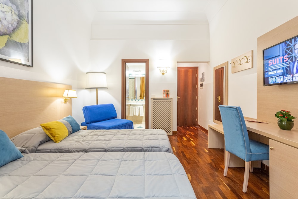 Hotel Medici — Hotel rooms in Rome, Lazio