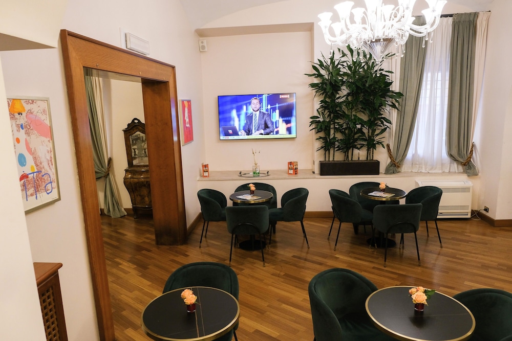 Hotel Medici — Restaurant & bars in Rome, Lazio