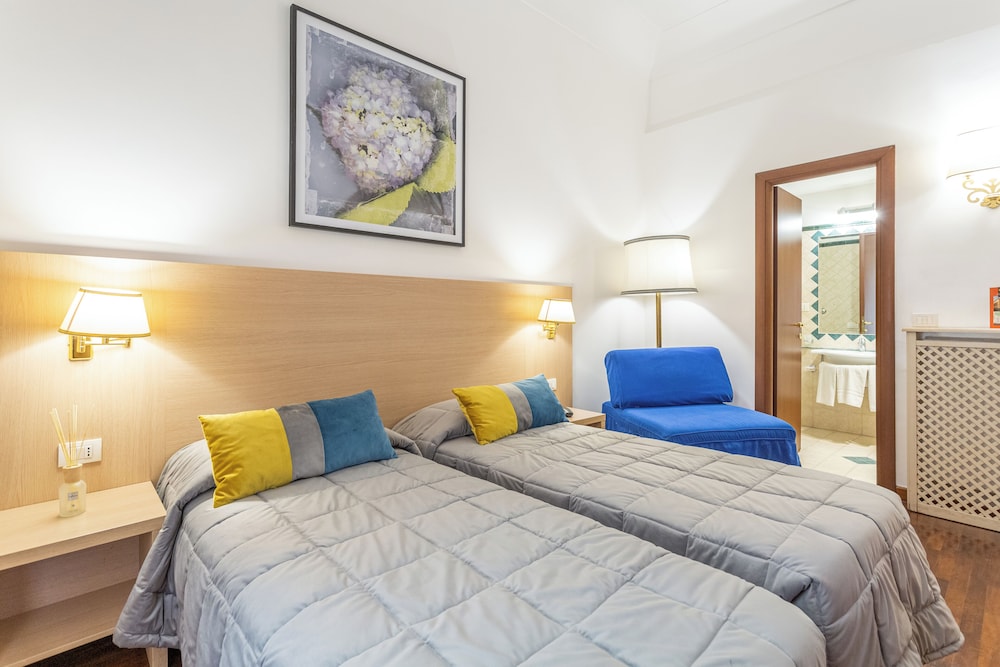 Hotel Medici — Hotel rooms in Rome, Lazio