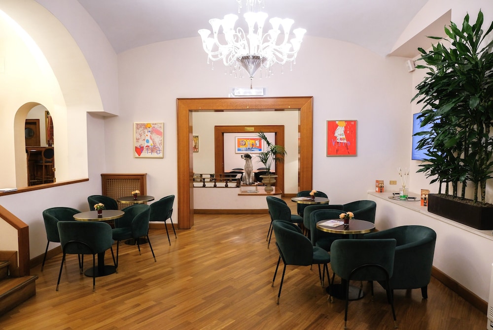 Hotel Medici — Restaurant & bars in Rome, Lazio