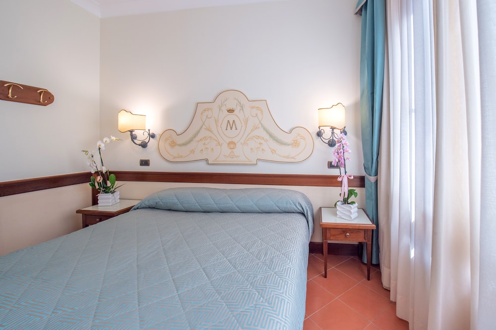 Hotel Michelangelo — Hotel rooms in Sorrento, Campania