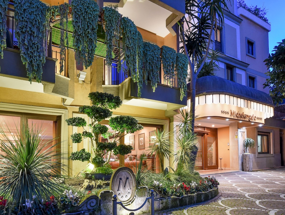 Hotel Michelangelo — Hotel building in Sorrento, Campania
