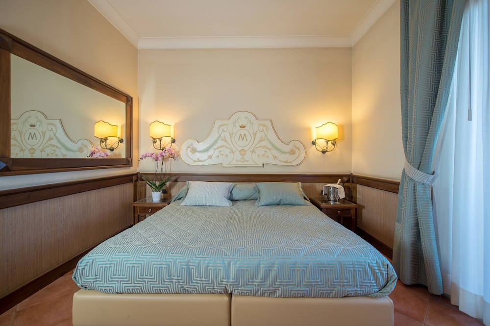 Hotel Michelangelo — Hotel rooms in Sorrento, Campania