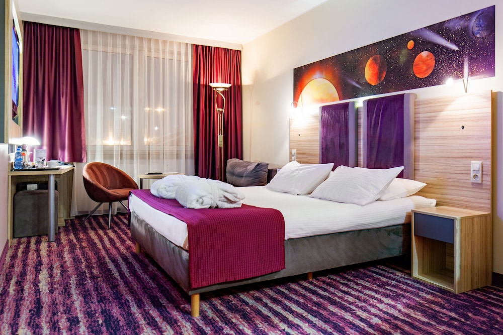 Galaxy Hotel — Hotel rooms in Krakow, Lesser Poland