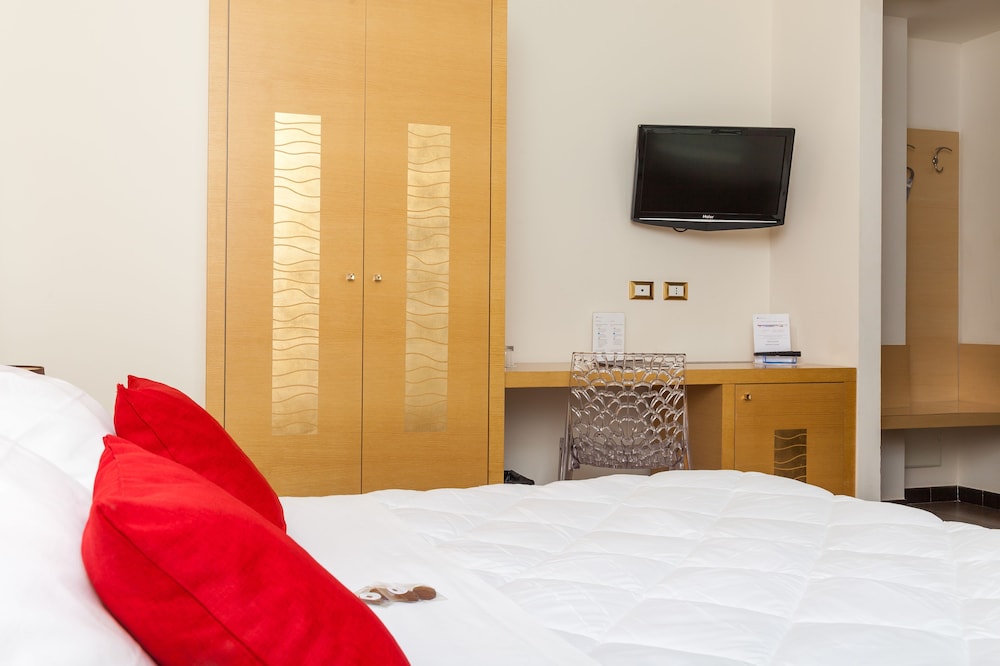 Modica Palace Hotel — Hotel rooms in Modica, Sicily