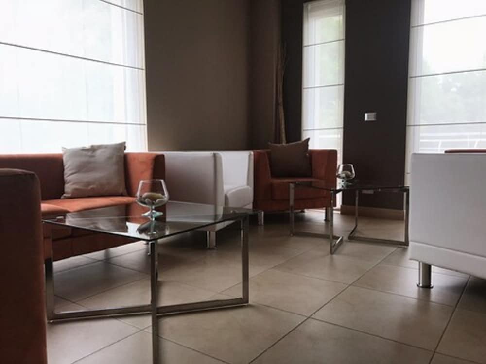 Modica Palace Hotel — Hotel rooms in Modica, Sicily