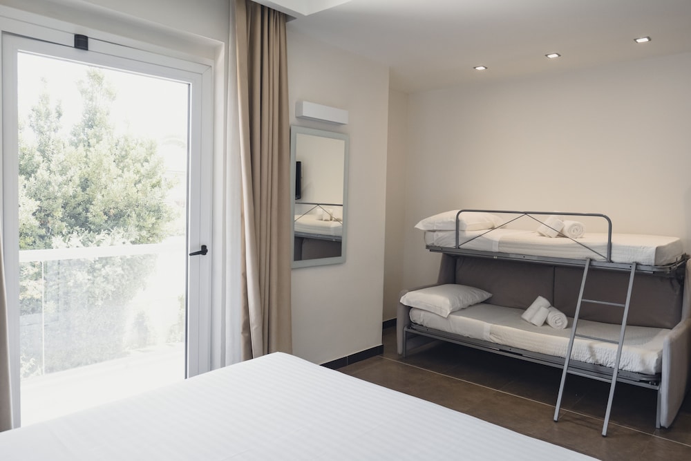 Modica Palace Hotel — Hotel rooms in Modica, Sicily