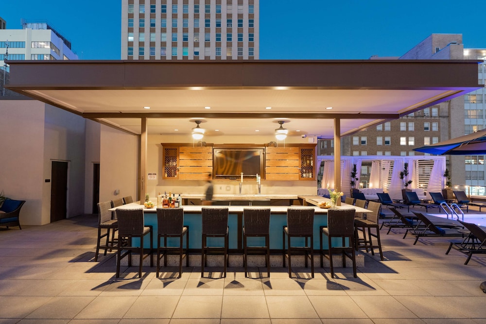 NOPSI Hotel, New Orleans — Restaurant & bars in New Orleans, Louisiana