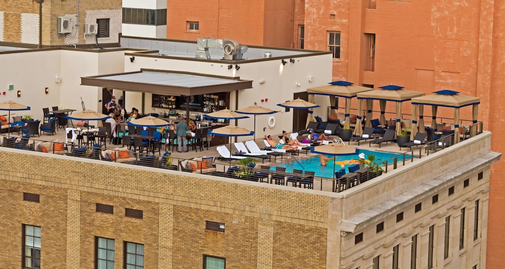 NOPSI Hotel, New Orleans — Swimming pool in New Orleans, Louisiana