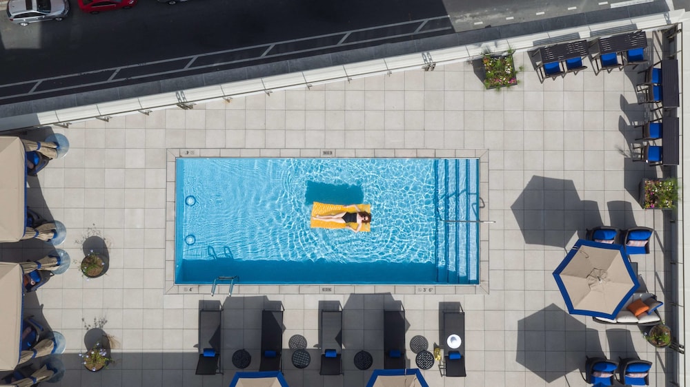 NOPSI Hotel, New Orleans — Swimming pool in New Orleans, Louisiana