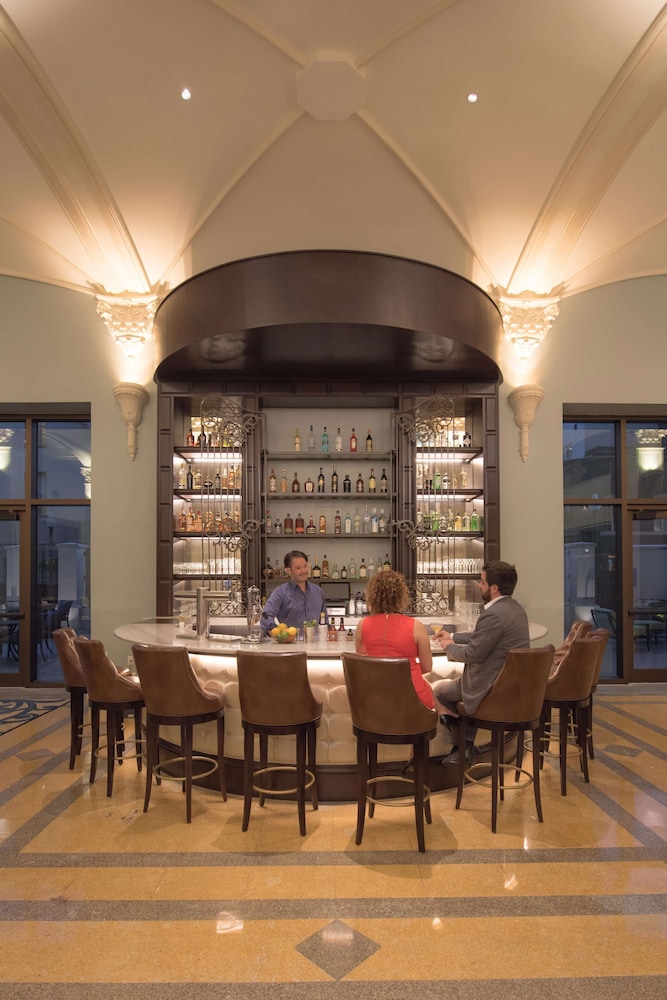 NOPSI Hotel, New Orleans — Restaurant & bars in New Orleans, Louisiana