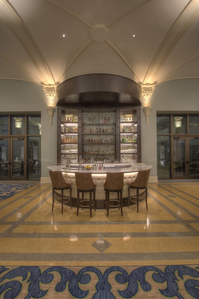 NOPSI Hotel, New Orleans — Restaurant & bars in New Orleans, Louisiana
