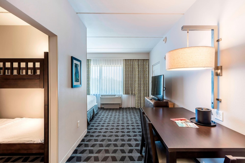 TownePlace Suites by Marriott Orlando at SeaWorld — Hotel rooms in Orlando, Florida
