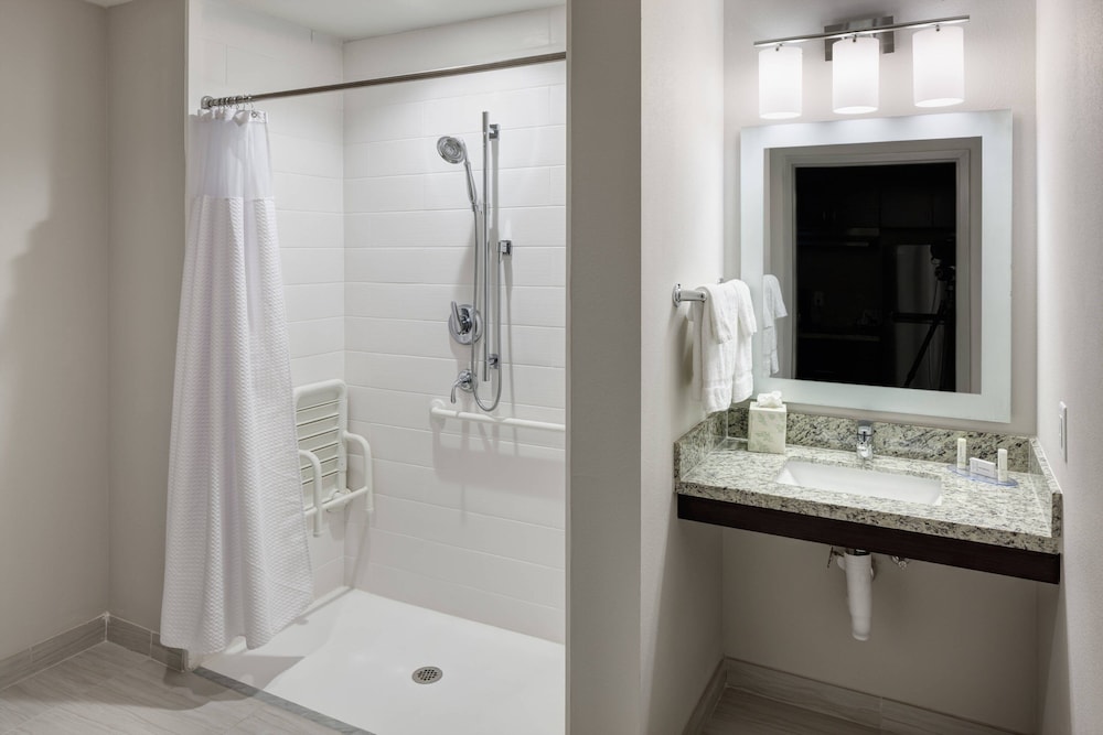 TownePlace Suites by Marriott Orlando at SeaWorld — Hotel rooms in Orlando, Florida