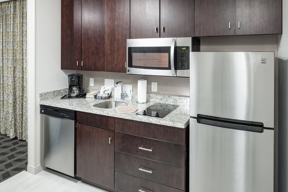 TownePlace Suites by Marriott Orlando at SeaWorld — Hotel rooms in Orlando, Florida