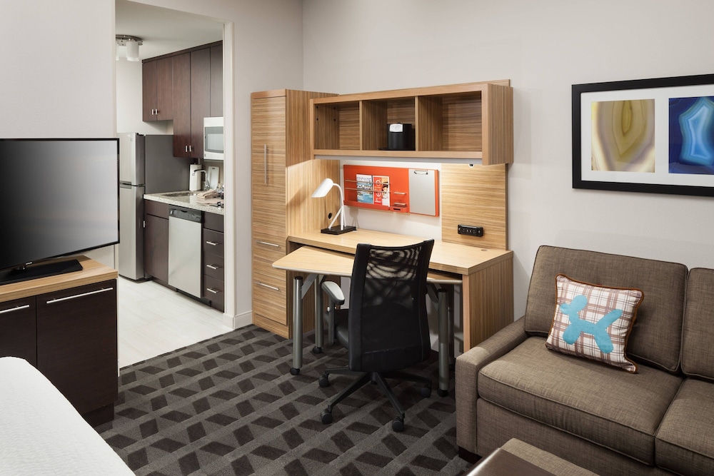 TownePlace Suites by Marriott Orlando at SeaWorld — Hotel rooms in Orlando, Florida