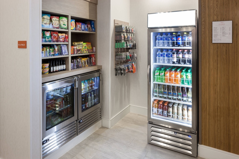 TownePlace Suites by Marriott Orlando at SeaWorld — Restaurant & bars in Orlando, Florida
