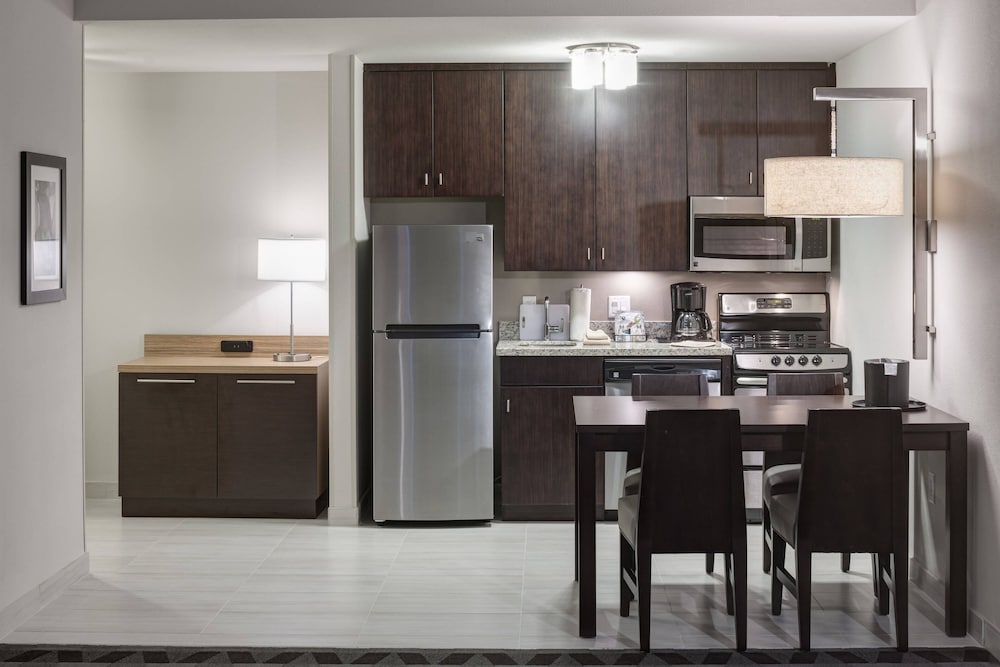 TownePlace Suites by Marriott Orlando at SeaWorld — Hotel rooms in Orlando, Florida