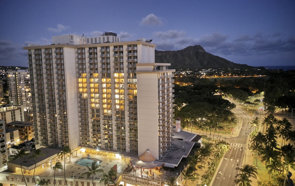 The Twin Fin Hotel — Hotel building in Honolulu, Hawaii