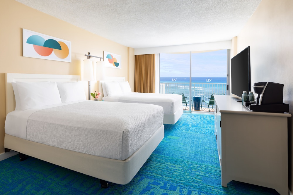 The Twin Fin Hotel — Hotel rooms in Honolulu, Hawaii