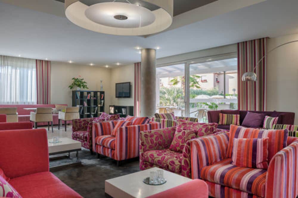 Hotel Nazionale — Restaurant & bars in Desenzano del Garda, Lombardy