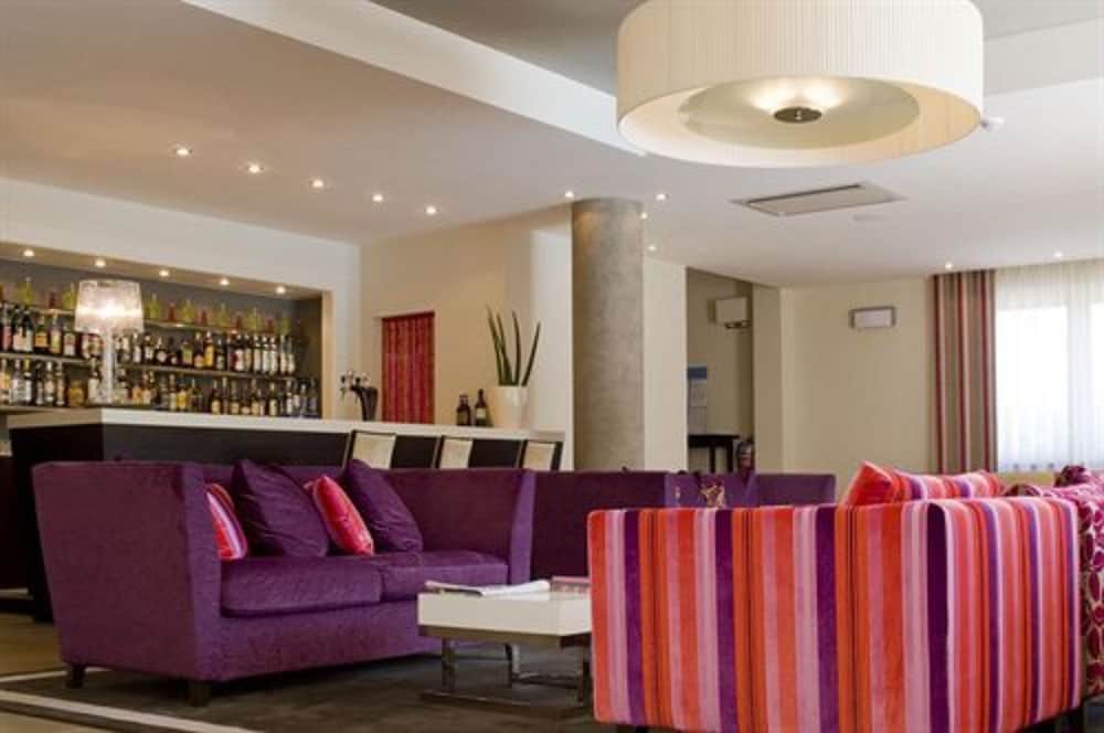 Hotel Nazionale — Restaurant & bars in Desenzano del Garda, Lombardy