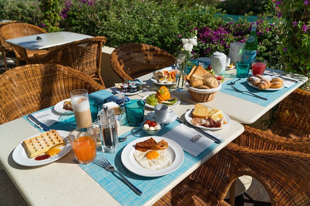 Hotel Palau — Restaurant & bars in Palau, Sardinia