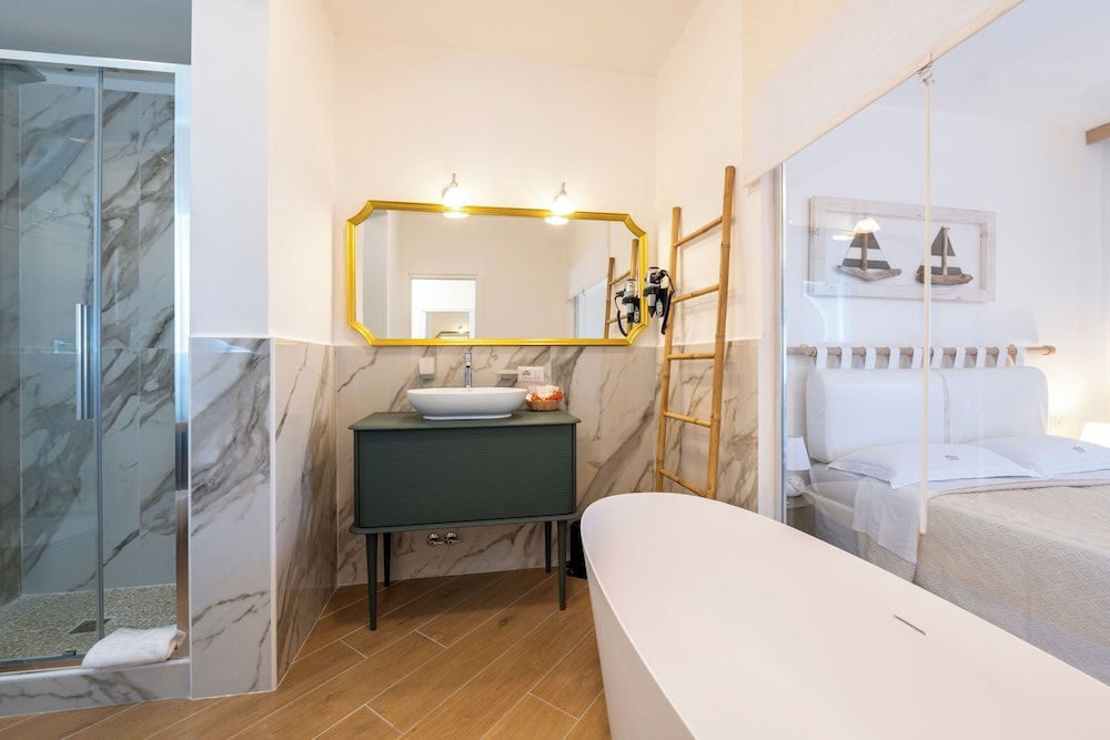 Hotel Palau — Hotel rooms in Palau, Sardinia