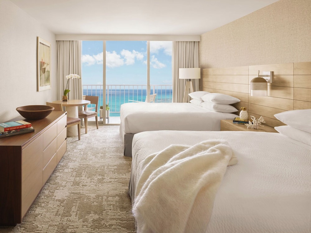 'Alohilani Resort Waikiki Beach — Hotel rooms in Honolulu, Hawaii