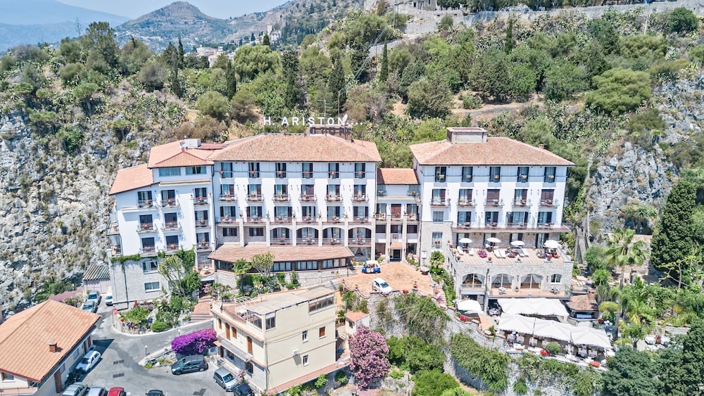 Hotel Ariston & Palazzo Santa Caterina — Hotel building in Taormina, Sicily