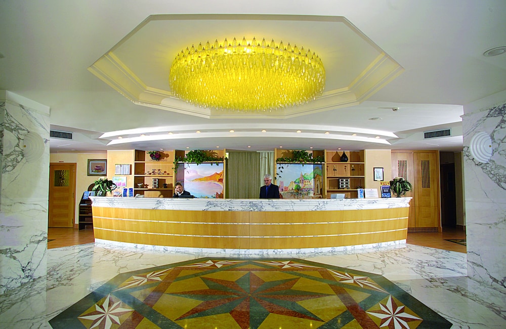 Hotel Ariston & Palazzo Santa Caterina — Hotel building in Taormina, Sicily