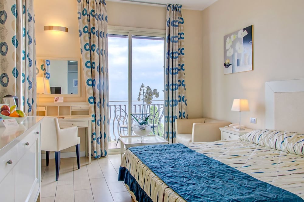 Hotel Ariston & Palazzo Santa Caterina — Hotel rooms in Taormina, Sicily
