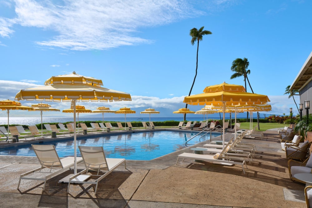 Royal Lahaina Resort & Bungalows — Swimming pool in Kaanapali, Hawaii