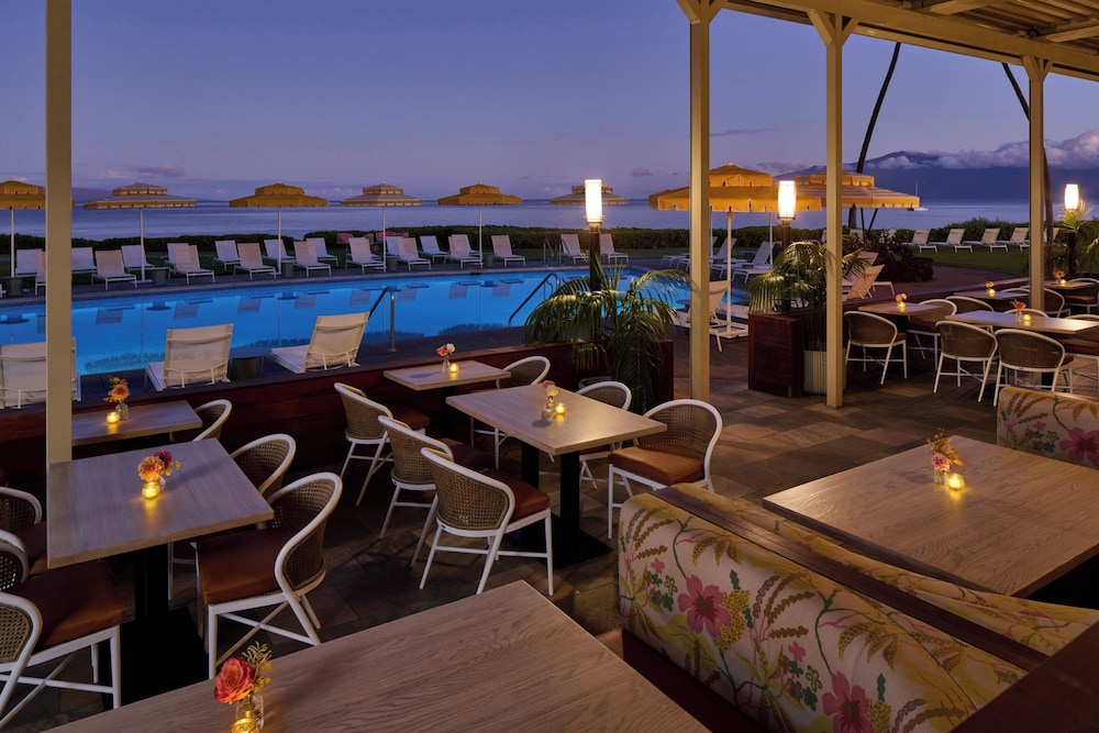 Royal Lahaina Resort & Bungalows — Restaurant & bars in Kaanapali, Hawaii