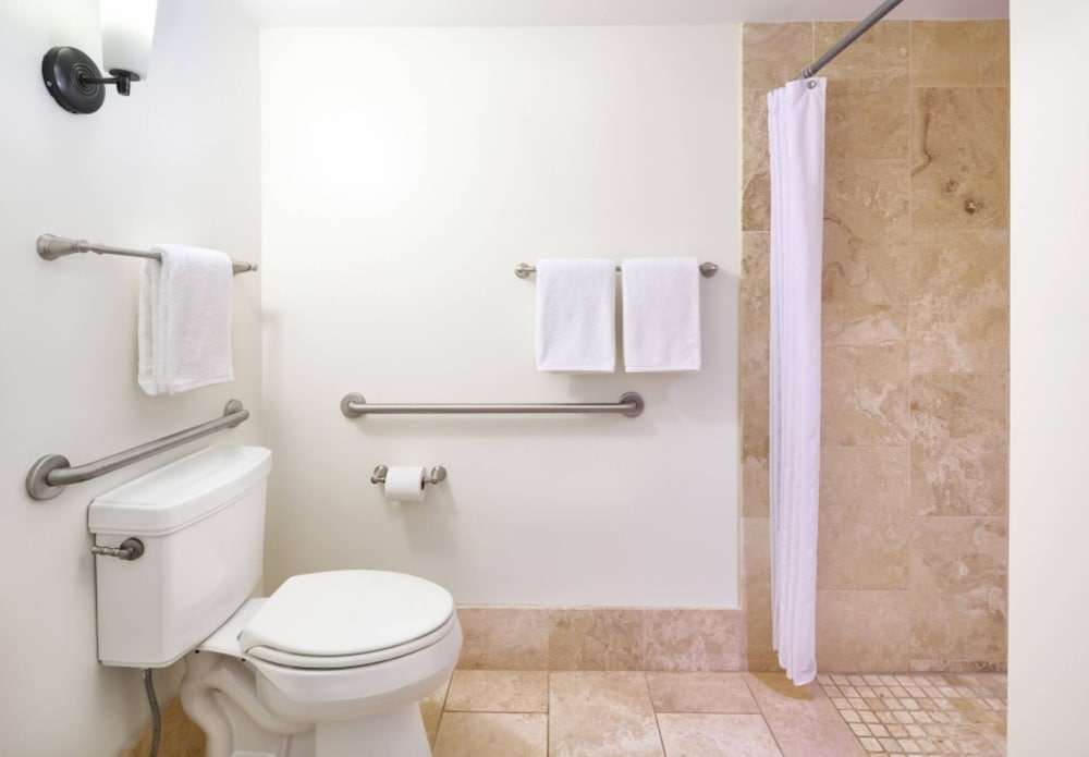 Royal Lahaina Resort & Bungalows — Hotel rooms in Kaanapali, Hawaii