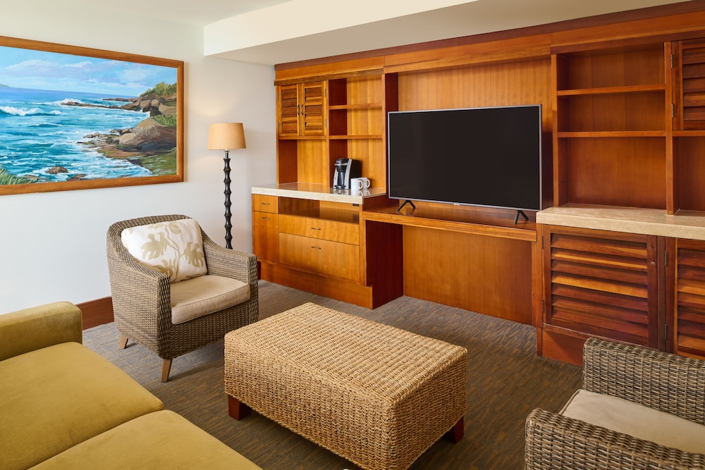 Royal Lahaina Resort & Bungalows — Hotel rooms in Kaanapali, Hawaii