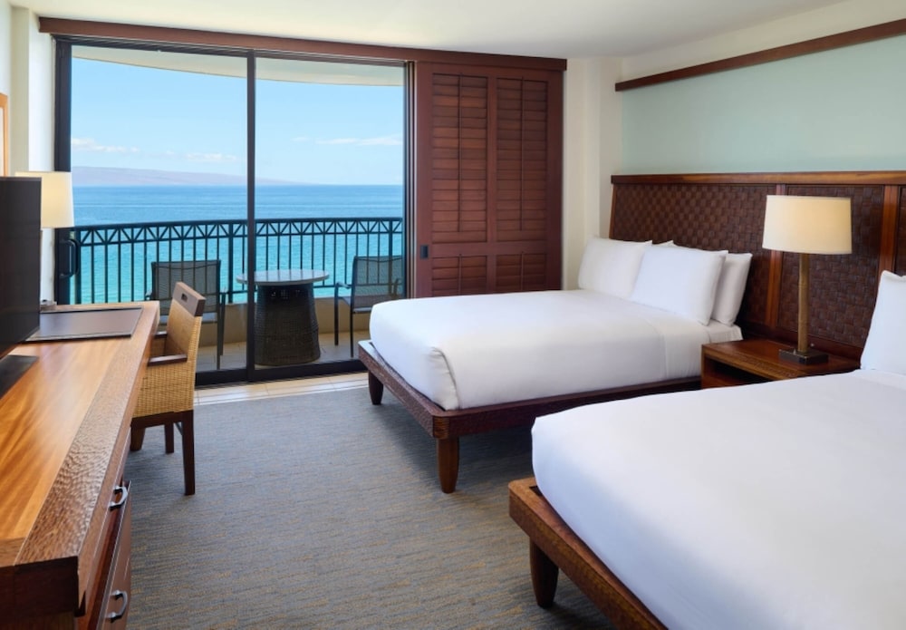 Royal Lahaina Resort & Bungalows — Hotel rooms in Kaanapali, Hawaii