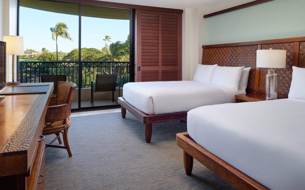 Royal Lahaina Resort & Bungalows — Hotel rooms in Kaanapali, Hawaii