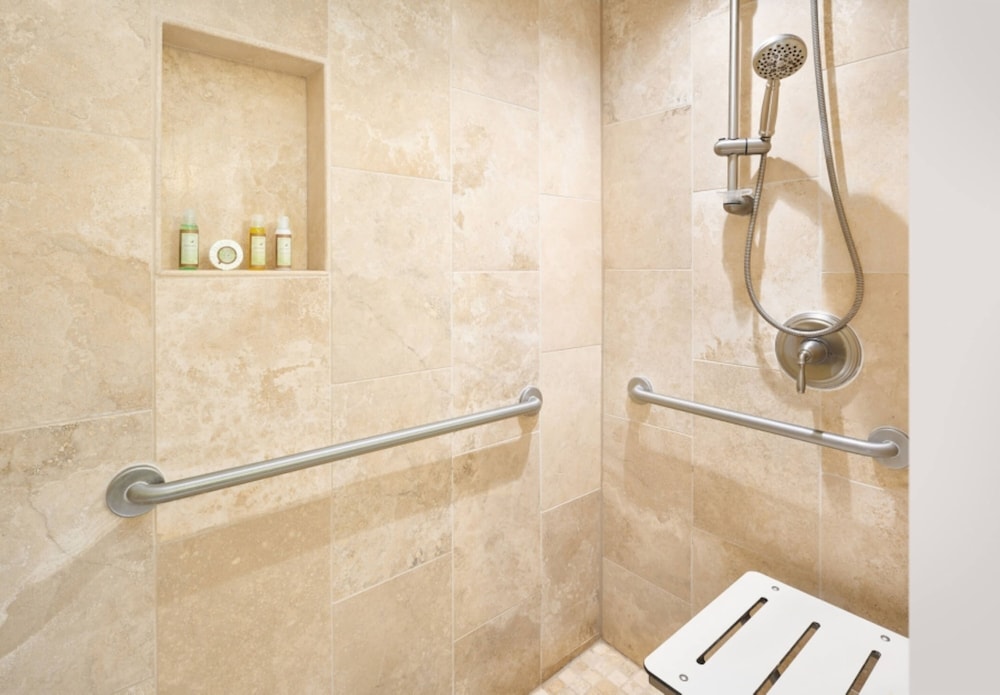 Royal Lahaina Resort & Bungalows — Hotel rooms in Kaanapali, Hawaii