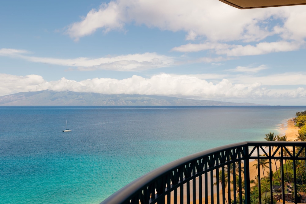 Royal Lahaina Resort & Bungalows — Attractions in the area in Kaanapali, Hawaii