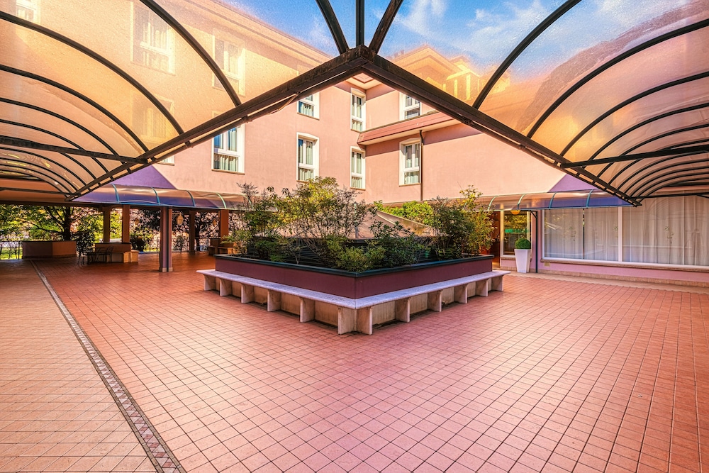 Hotel Palladio — Hotel building in Mestre, Veneto