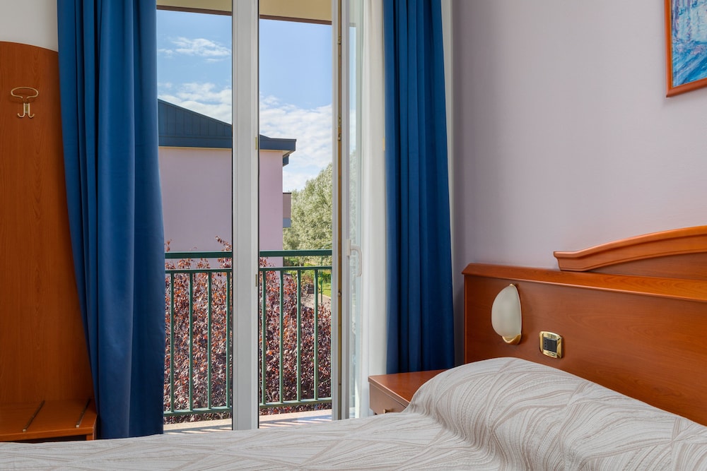 Hotel Palladio — Hotel rooms in Mestre, Veneto