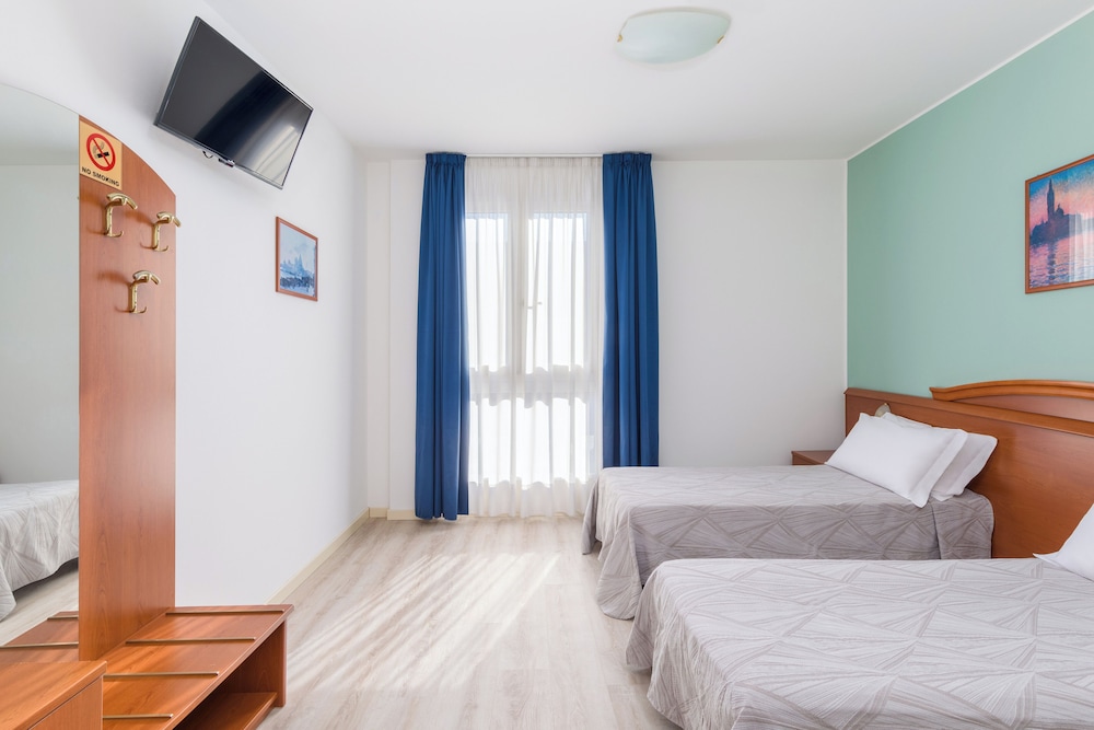 Hotel Palladio — Hotel rooms in Mestre, Veneto