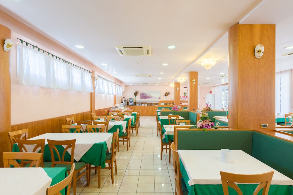 Hotel Palladio — Restaurant & bars in Mestre, Veneto
