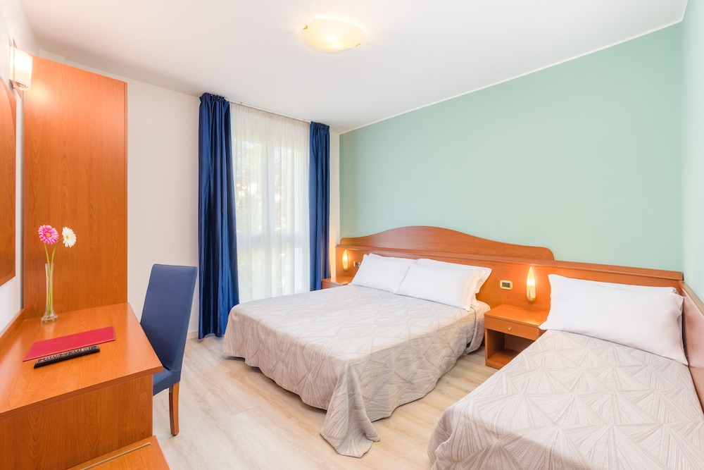 Hotel Palladio — Hotel rooms in Mestre, Veneto