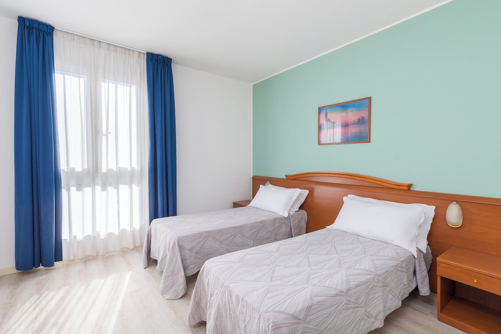 Hotel Palladio — Hotel rooms in Mestre, Veneto
