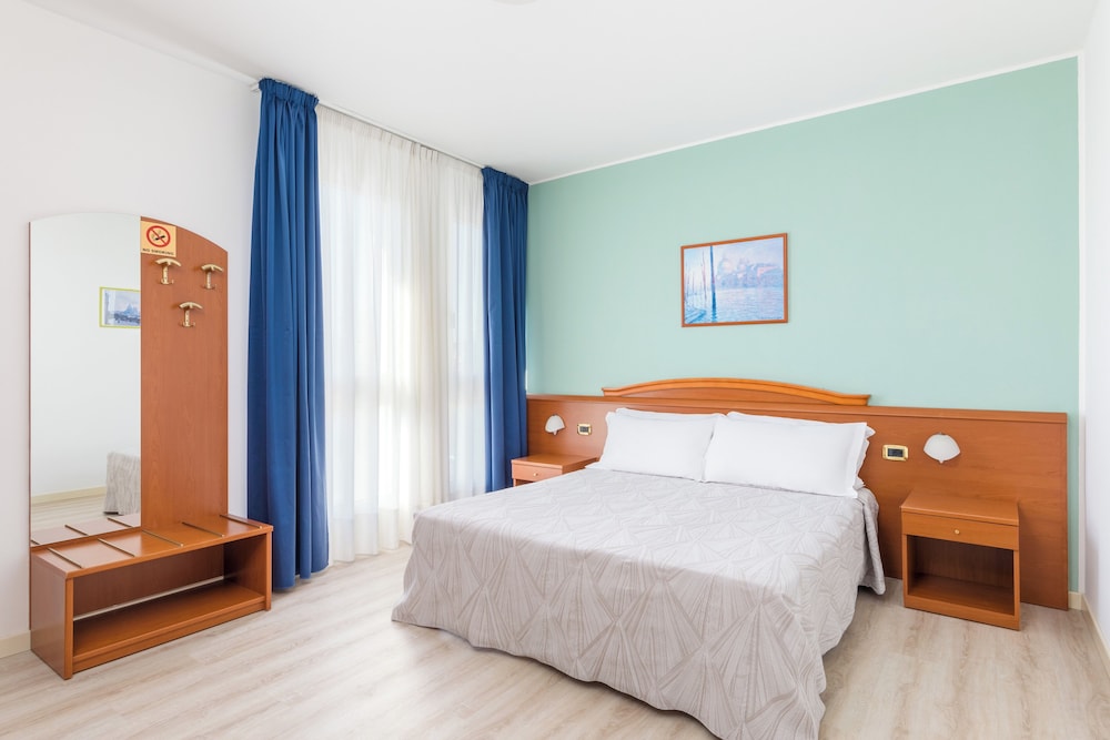 Hotel Palladio — Hotel rooms in Mestre, Veneto