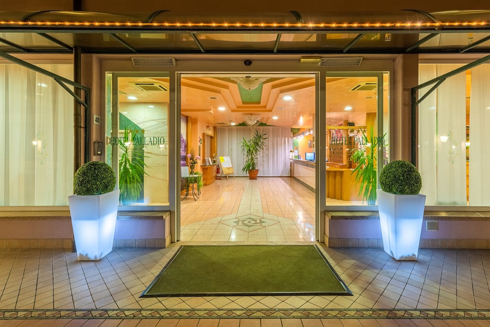 Hotel Palladio — Hotel building in Mestre, Veneto