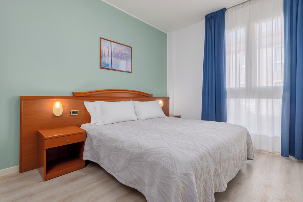 Hotel Palladio — Hotel rooms in Mestre, Veneto