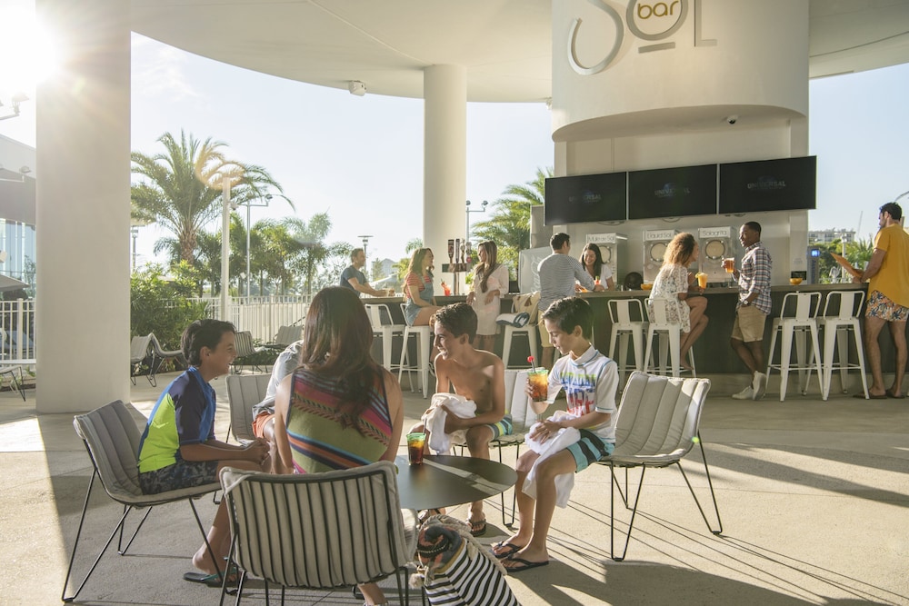 Universal's Aventura Hotel — Restaurant & bars in Orlando, Florida